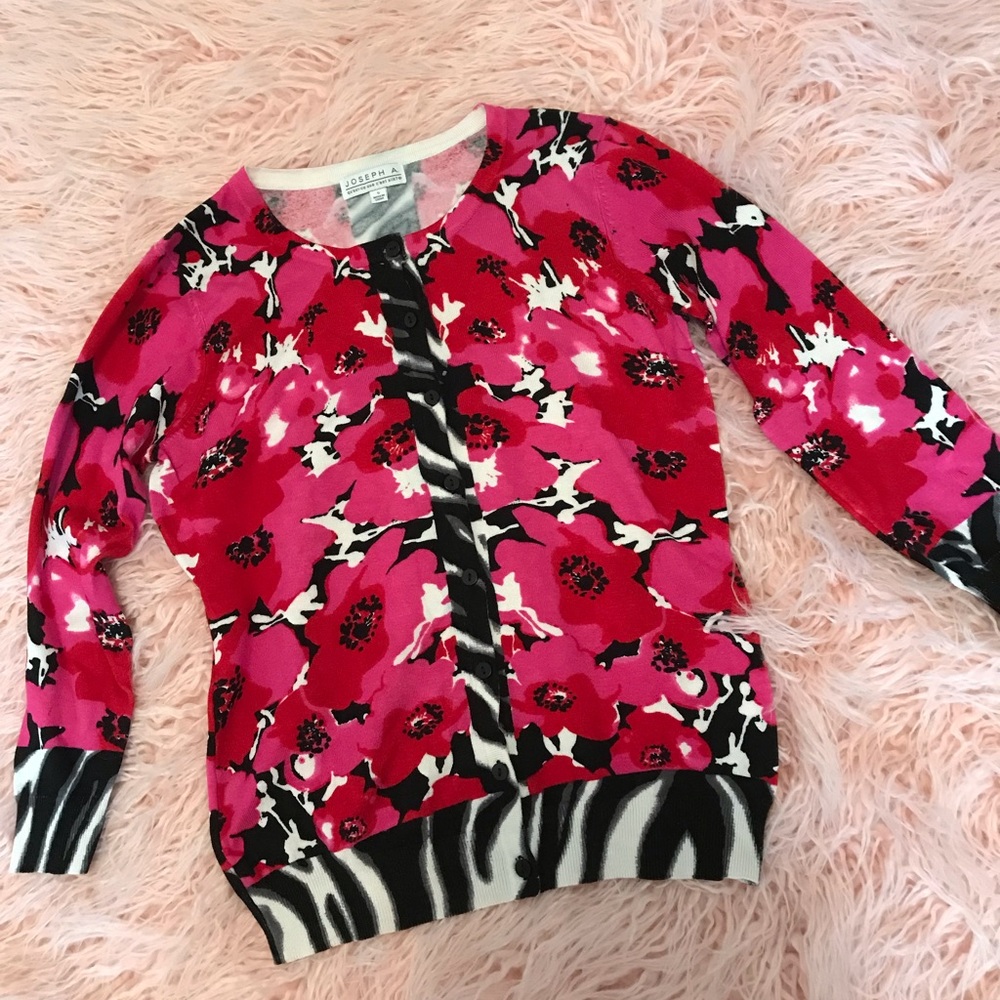 Beautiful bright pink & red cardigan